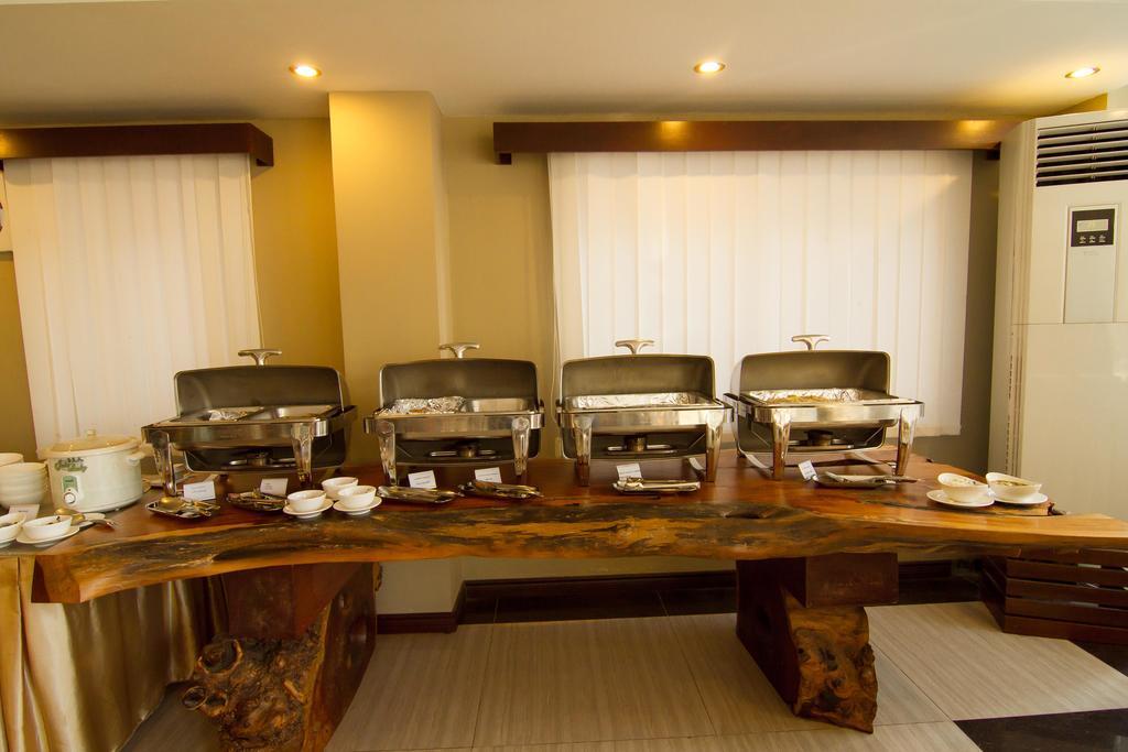 Hotel Yankin Yangon Exterior foto