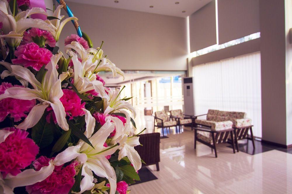 Hotel Yankin Yangon Exterior foto