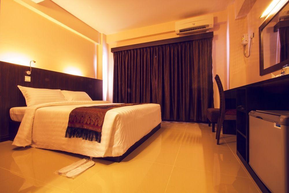 Hotel Yankin Yangon Exterior foto