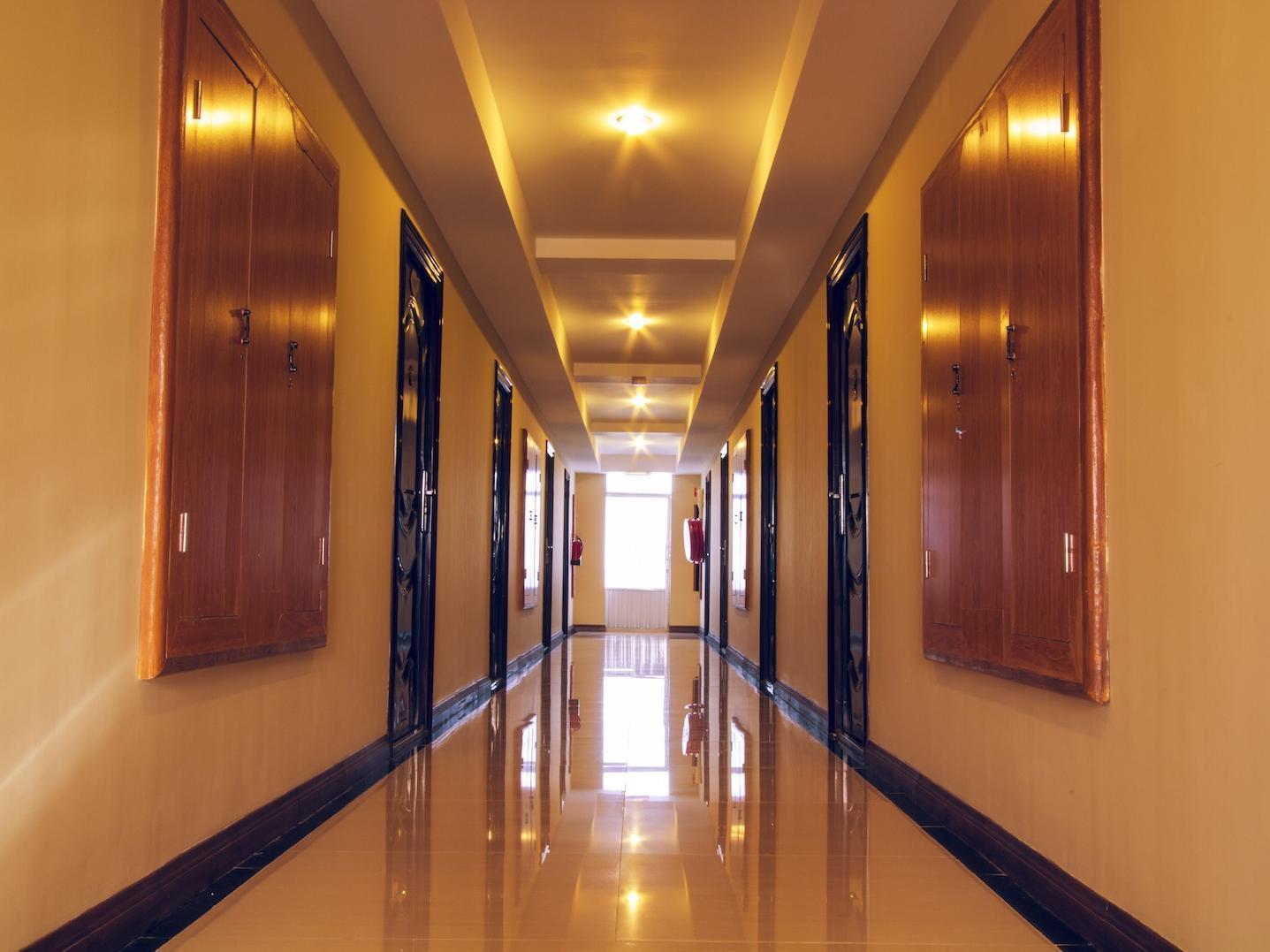 Hotel Yankin Yangon Exterior foto