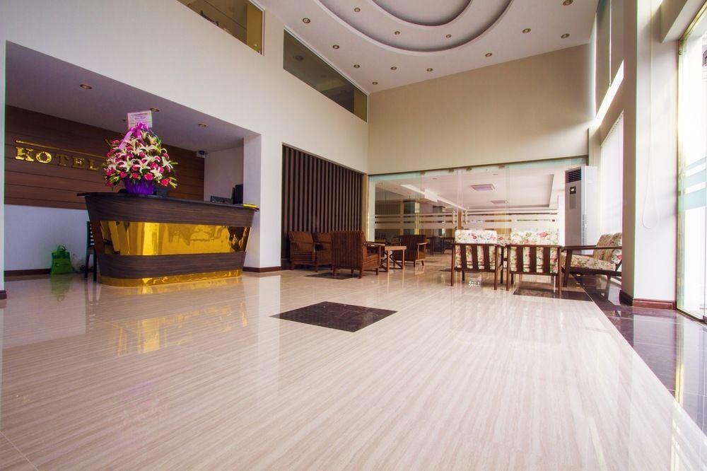 Hotel Yankin Yangon Exterior foto