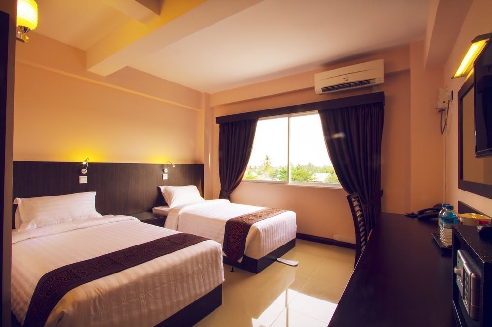 Hotel Yankin Yangon Exterior foto