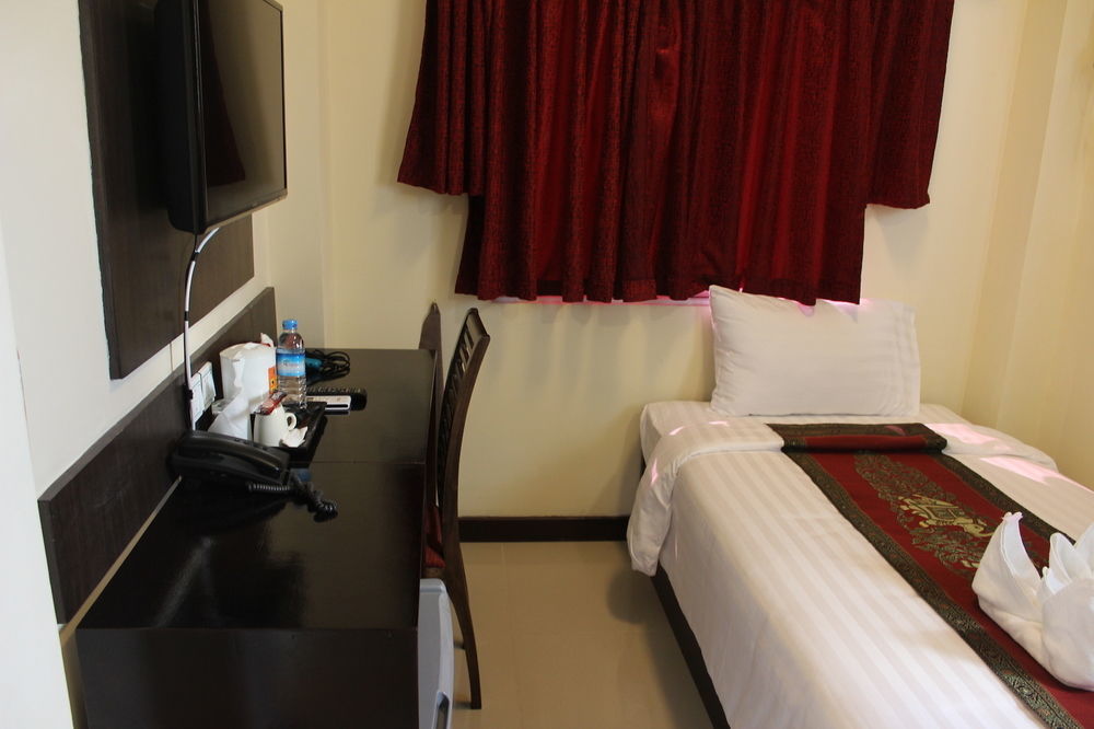 Hotel Yankin Yangon Exterior foto