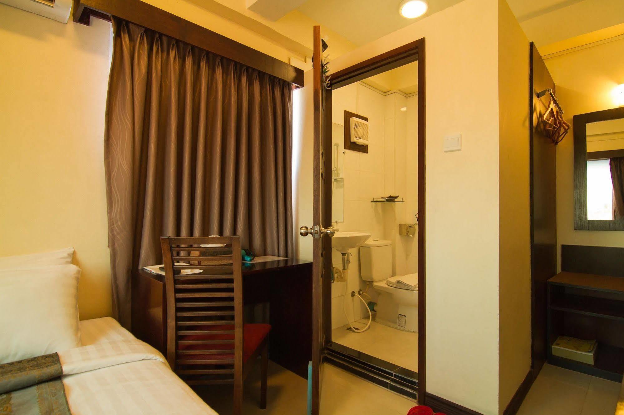 Hotel Yankin Yangon Exterior foto