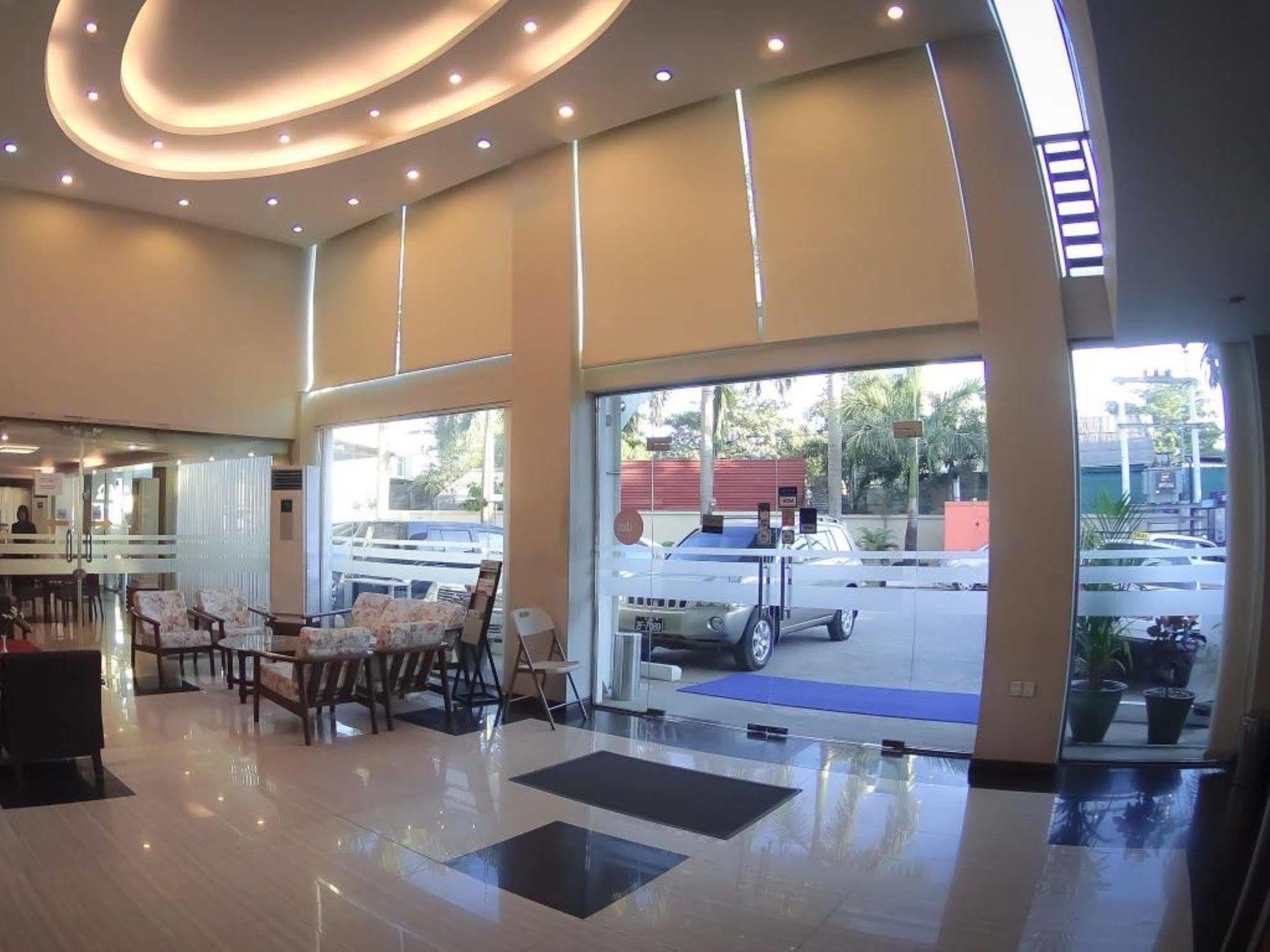 Hotel Yankin Yangon Exterior foto